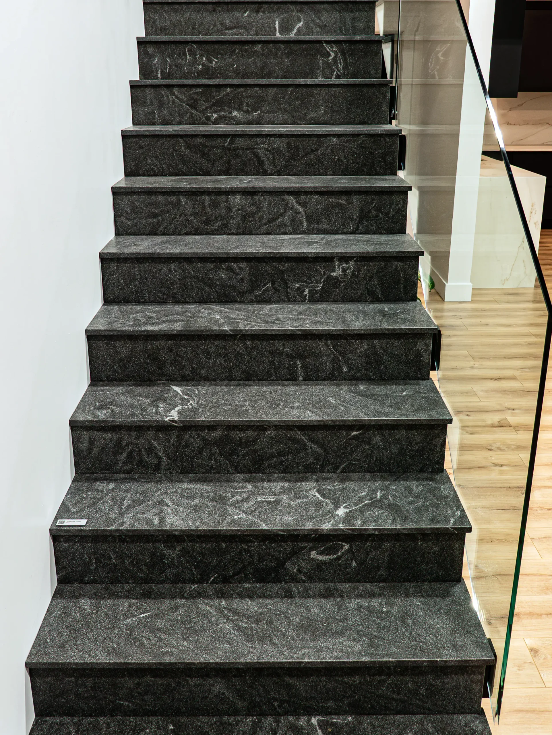 Escalier | Salle de montre | Espace Granite & Cie